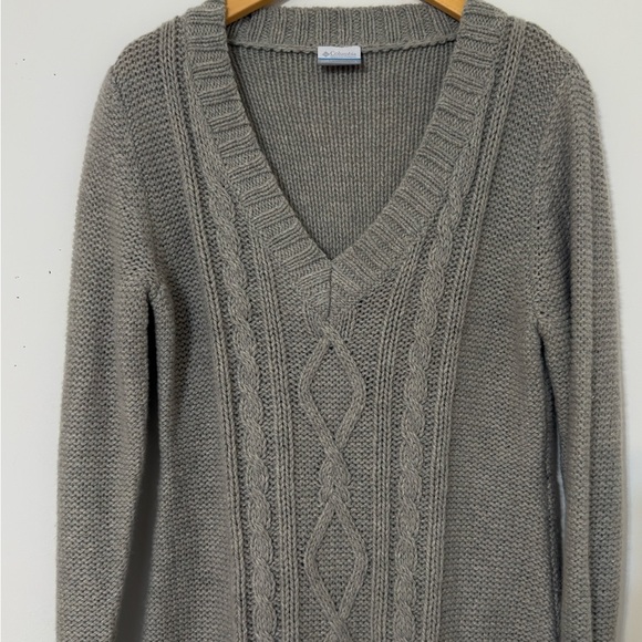 Columbia Women’s Wool Blend V Neck Sweater Light Gray Size L - Picture 2 of 6